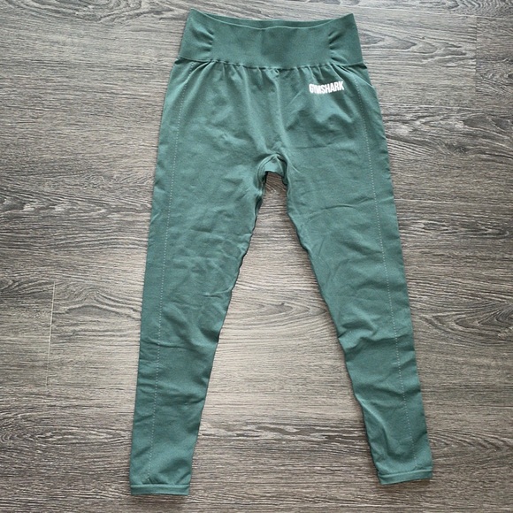 Gymshark Pants - 🆕 SzL GymShark dark hunter green leggings EUC